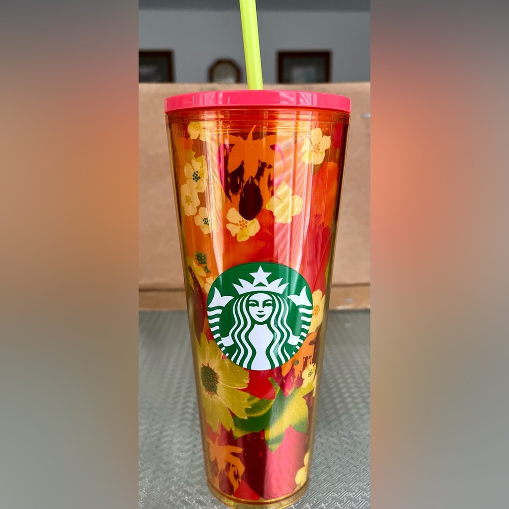 STARBUCKS tumbler Summer 2022 Strawberry Fields NWT